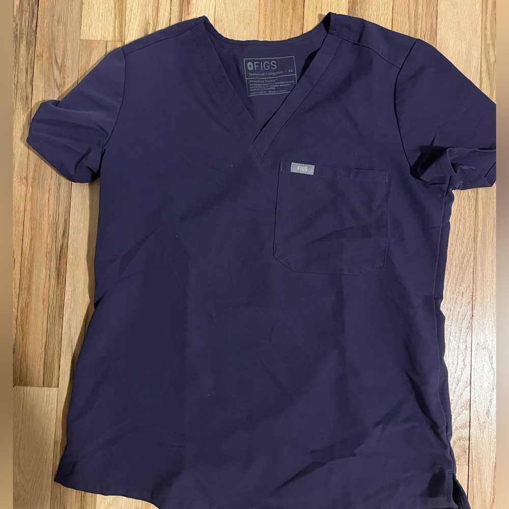 figs eggplant purple scrub top